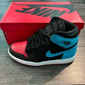 Women’s air jordan 1 high university to Chicago size 6.5W